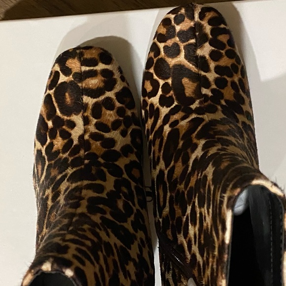 Charles David Leopard Real Calf Fur Ankle Bootie - Picture 4 of 17